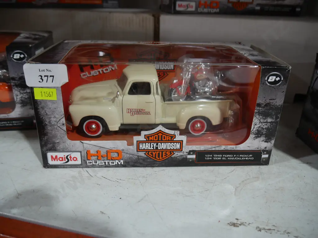 Model pickup truck and bike Image 1++