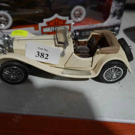 1938 Jaguar ss-100 model