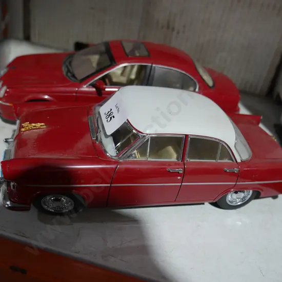 2 model cars