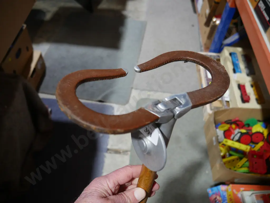 Shooting stick Image 1++