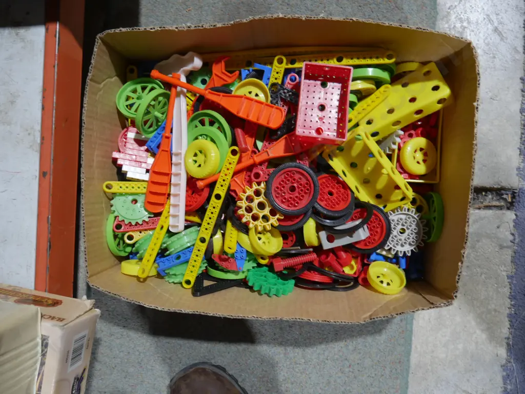 Plastic construction set Image 1++