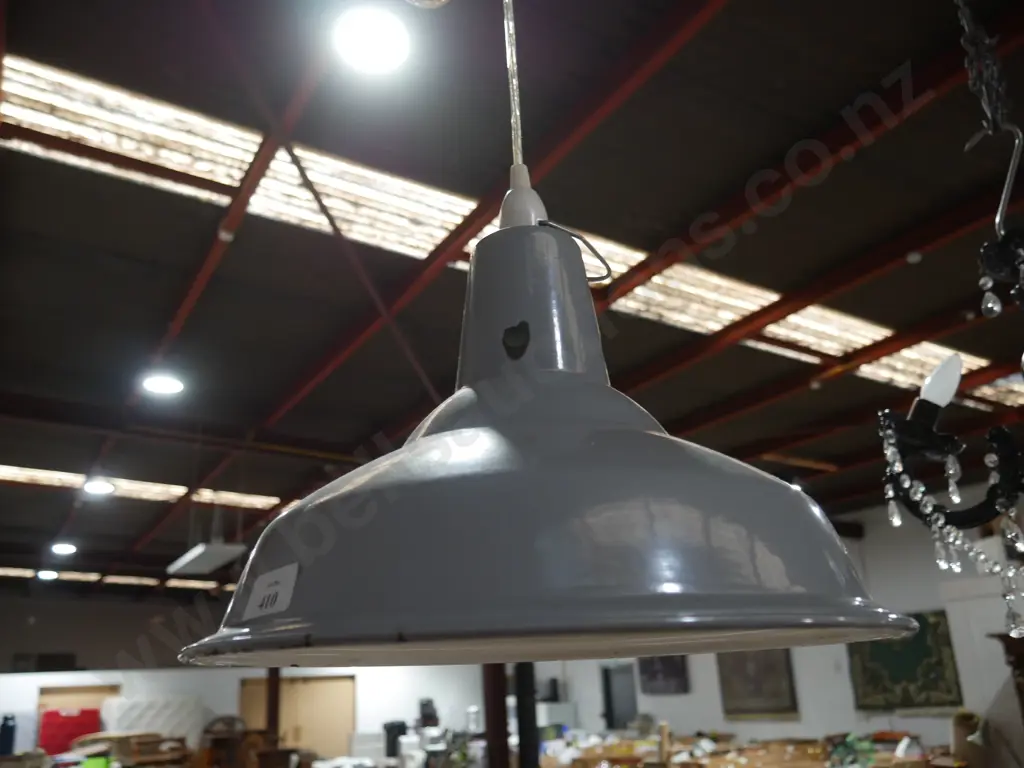 Hanging light Image 1++