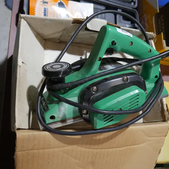 Hitachi planer