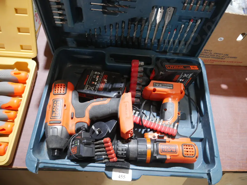 Cordless Black and Decker drill and driver set Image 1++