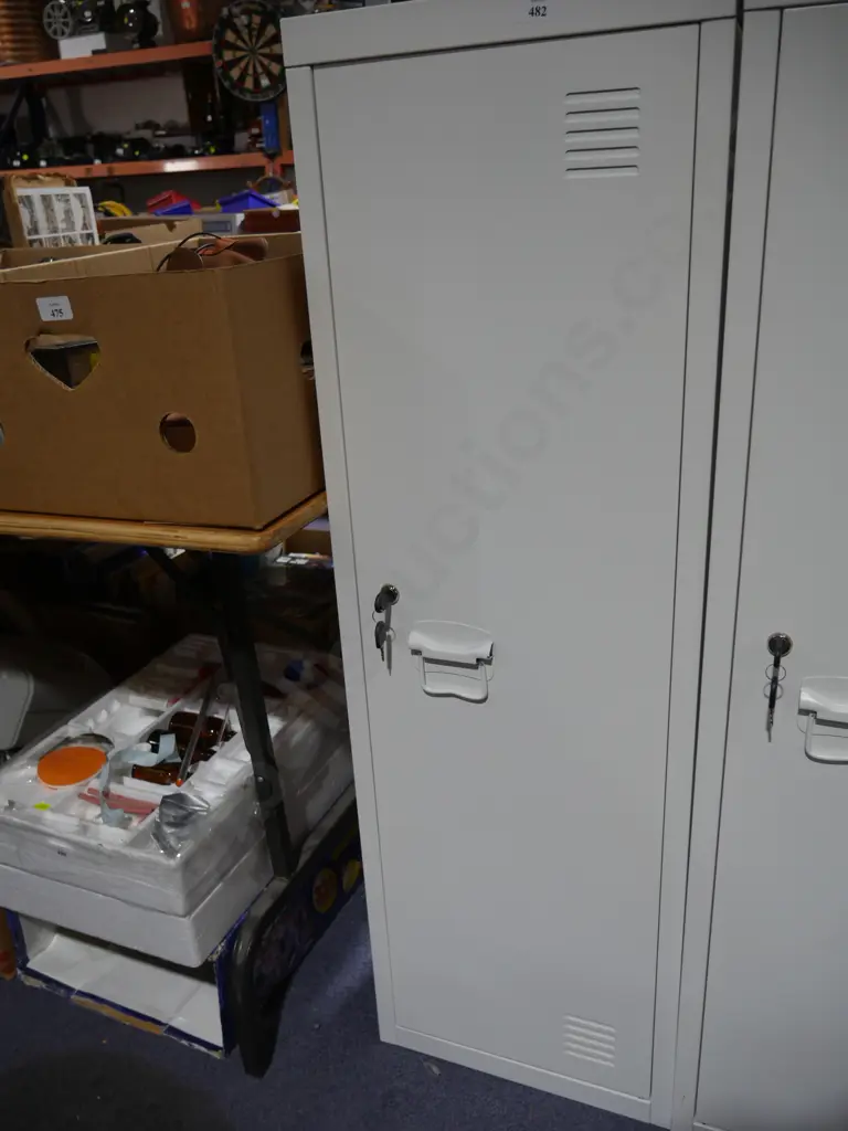 Locker Image 1++