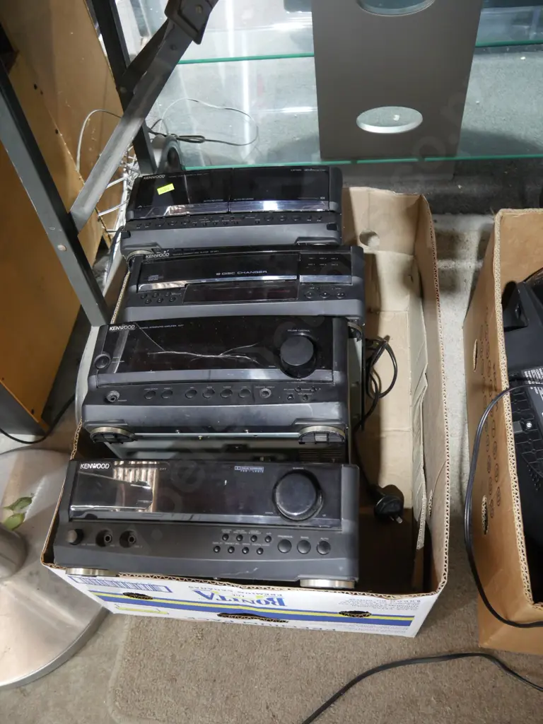 Kenwood stereo unit Image 1++