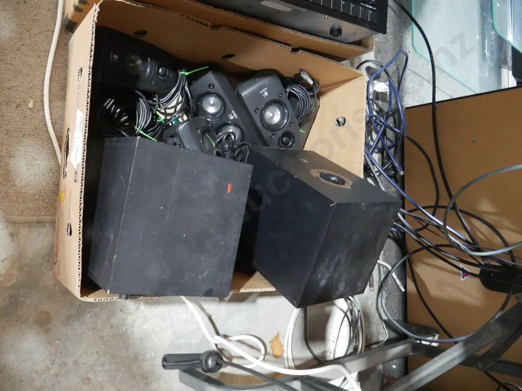 Speakers Image 1++