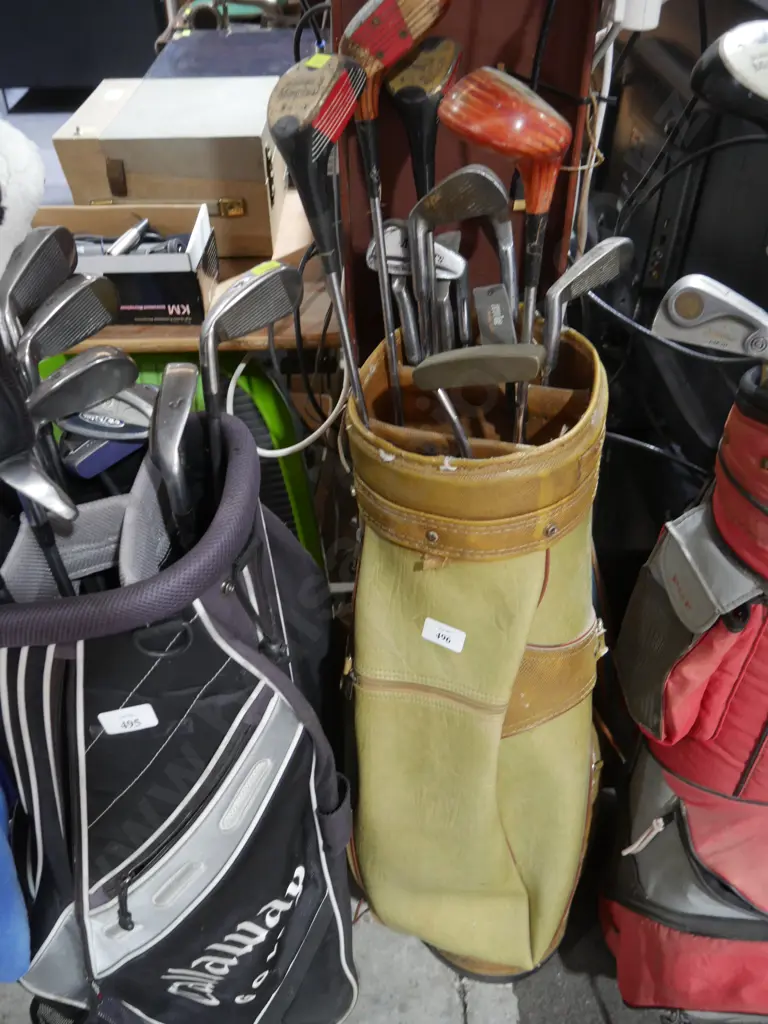 Golf bag and clubs Image 1++
