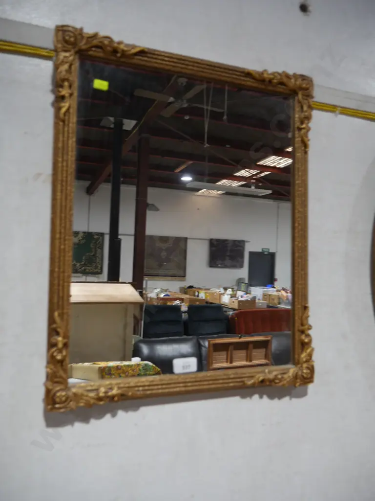 Gilt frame mirror Image 1++