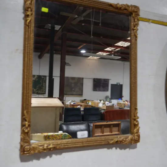 Gilt frame mirror