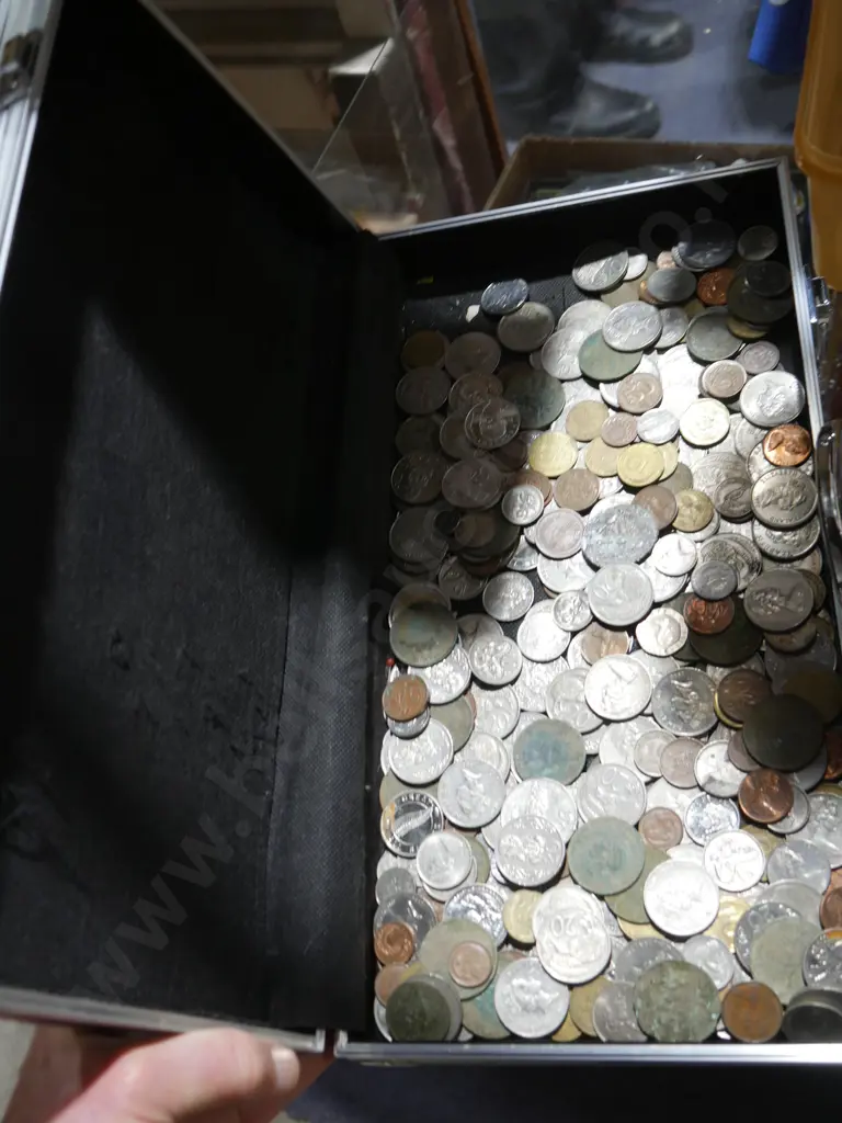 Assorted coins Image 1++