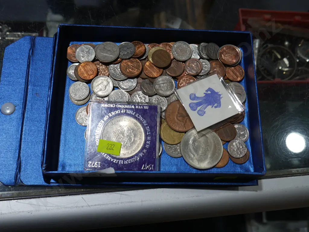 Assorted coins Image 1++