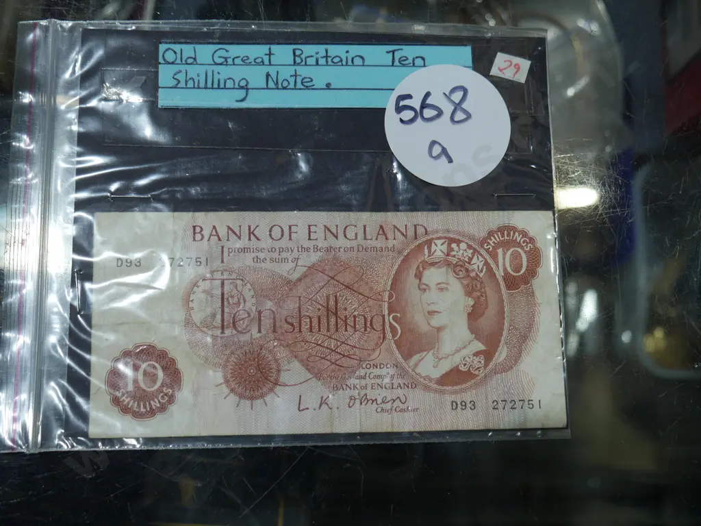 10 shilling British bank note Image 1++