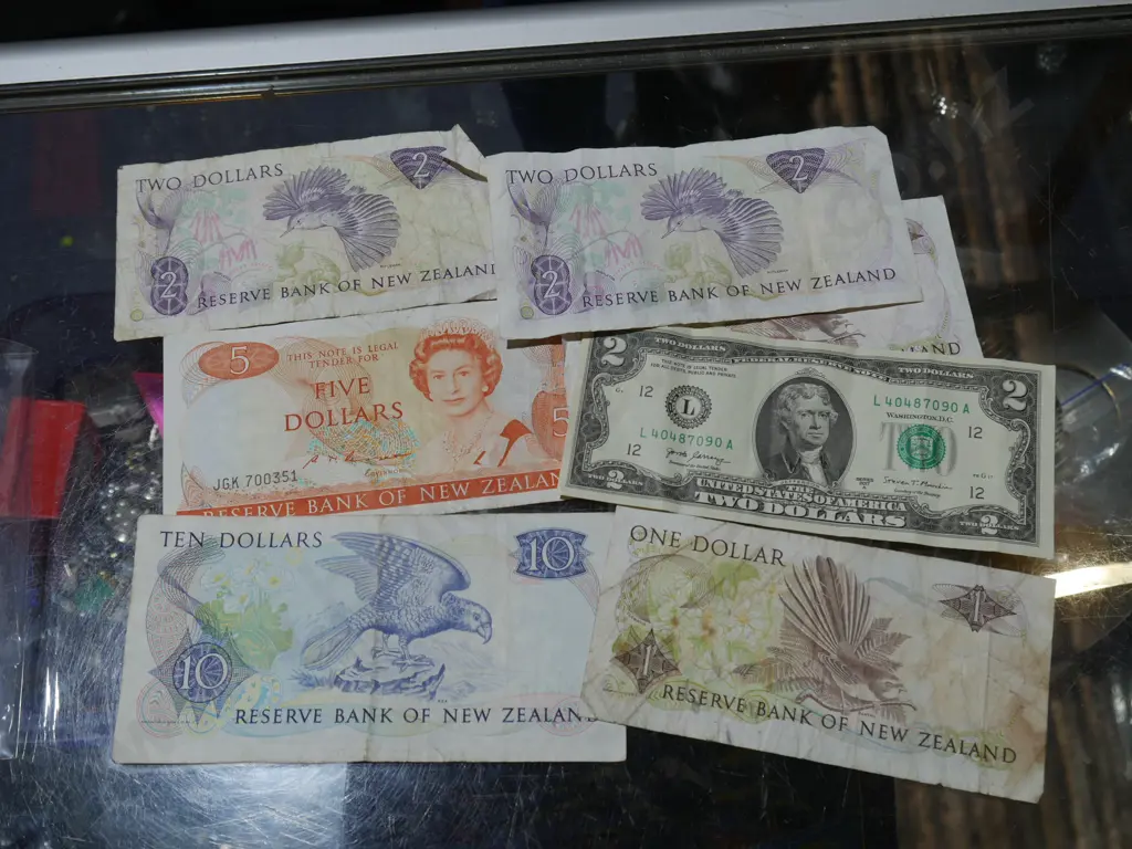 New Zealand banknotes etc Image 1++