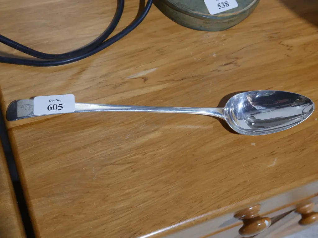 Sterling silver serving spoon 108gms Image 1++