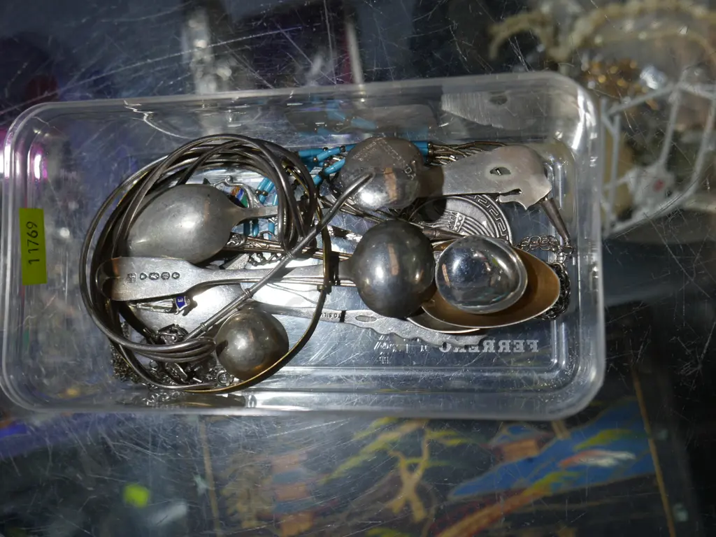Assorted sterling silver spoons etc, 126g Image 1++