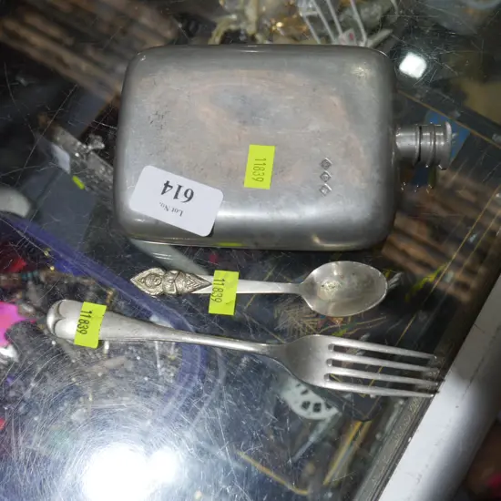 Hip flask of etc