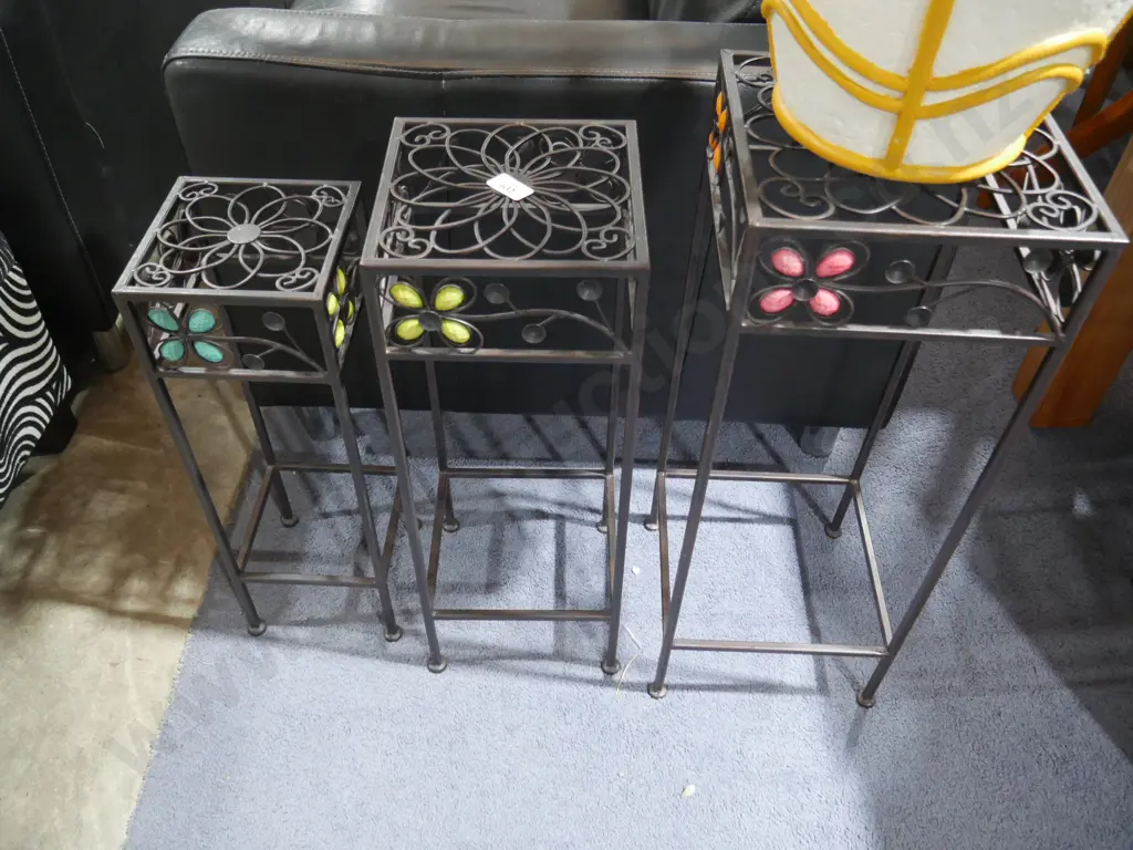 Set of 3 plant stands Image 1++