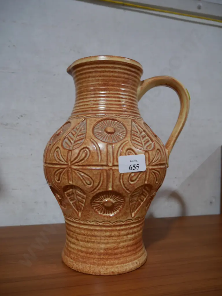 Pottery jug Image 1++