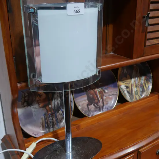 Table lamp