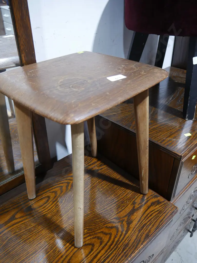 Wooden stool Image 1++