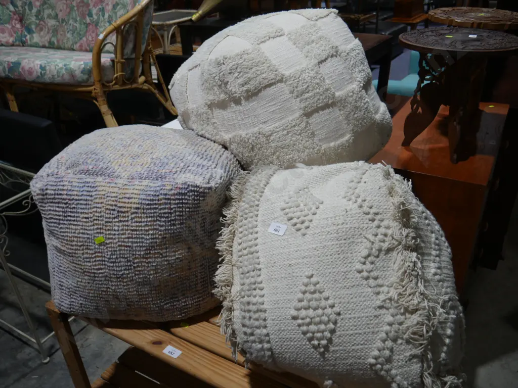 3 footstools Image 1++