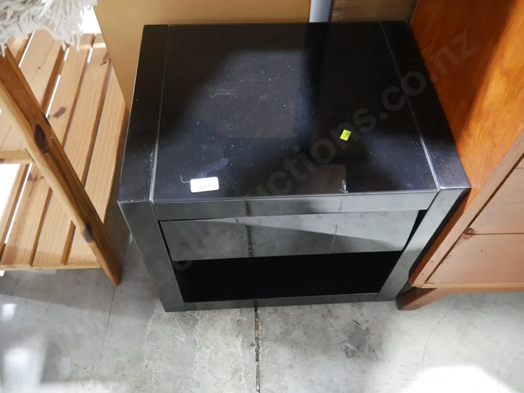 Black bedside cabinet Image 1++