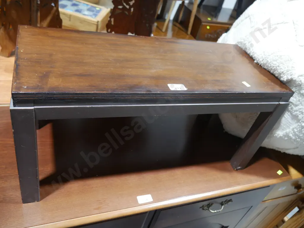 Small table Image 1++