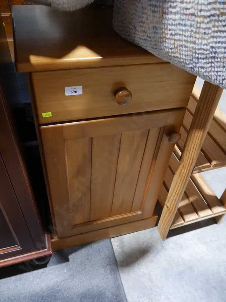 Wooden cabinet Image 1++