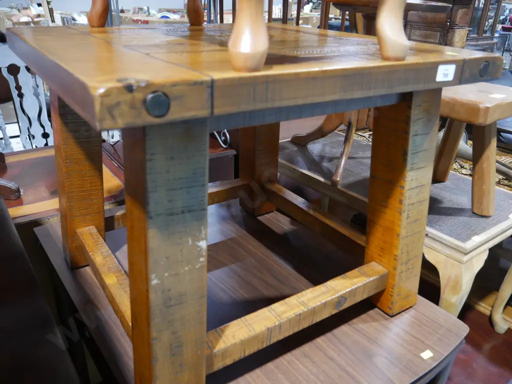 Occasional table Image 1++