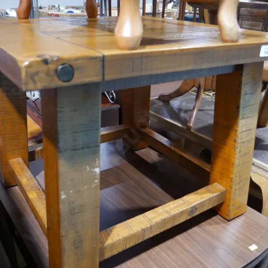 Occasional table