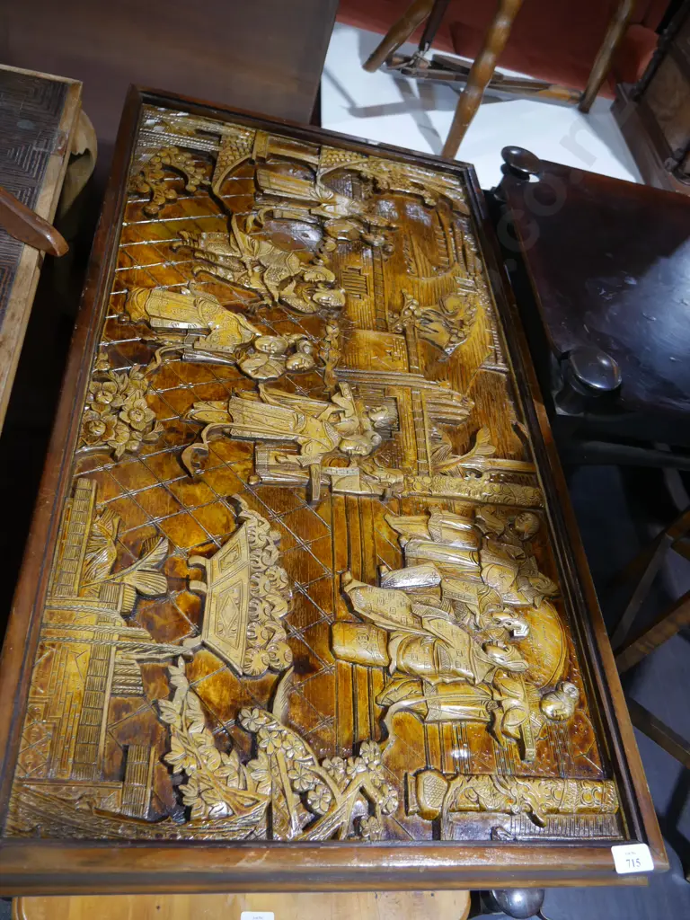 Chinese carved coffee table - no glass Image 1++