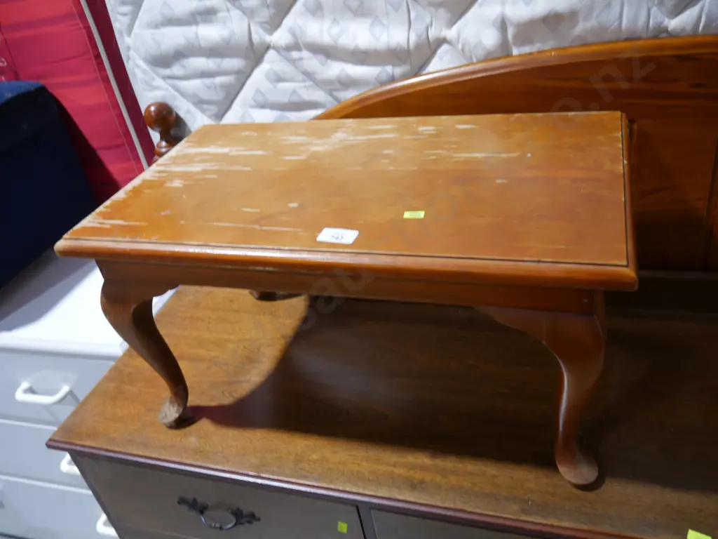 Small coffee table Image 1++