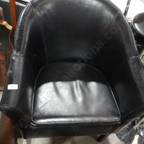Tub chair
