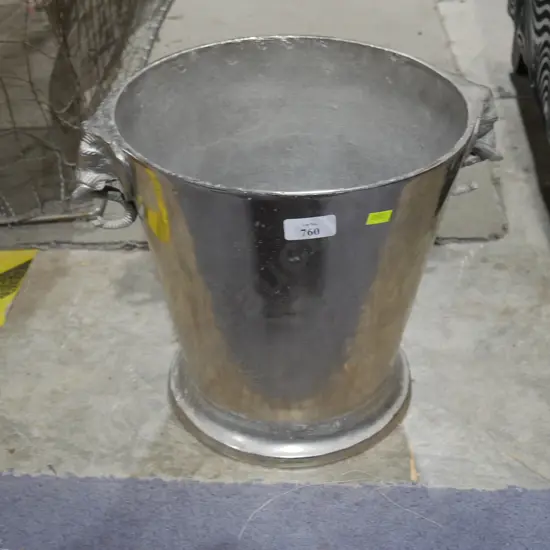 Wine bucket