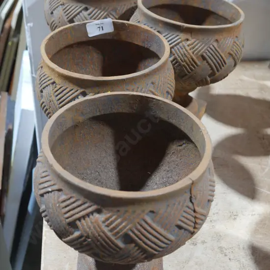 4 cast iron plant pots