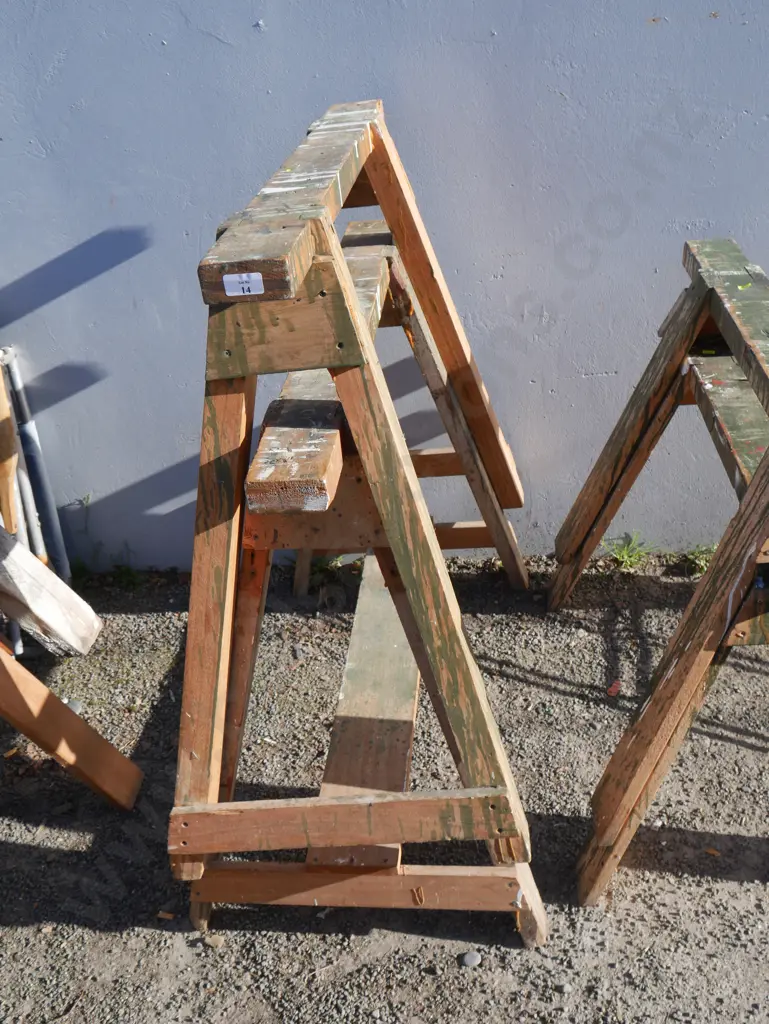 2 saw horses Image 1++
