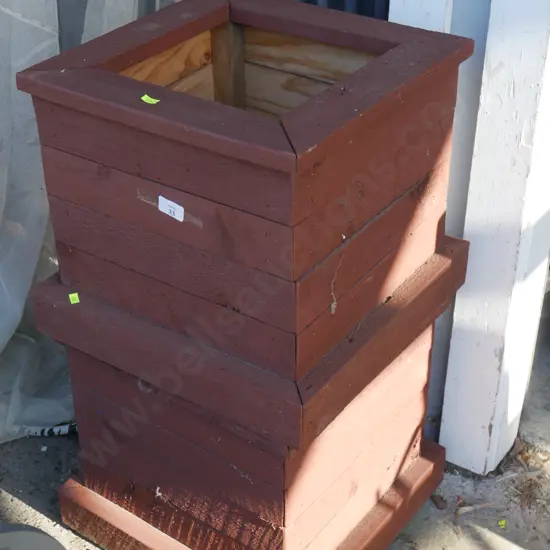 Pair of wooden planter boxes
