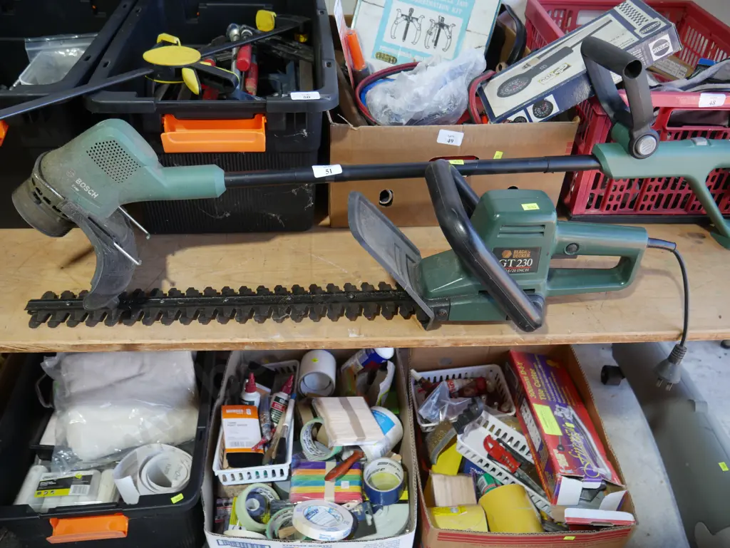 Hedge trimmer and line trimmer Image 1++