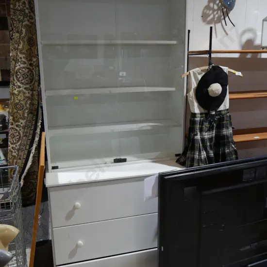 Display cabinet
