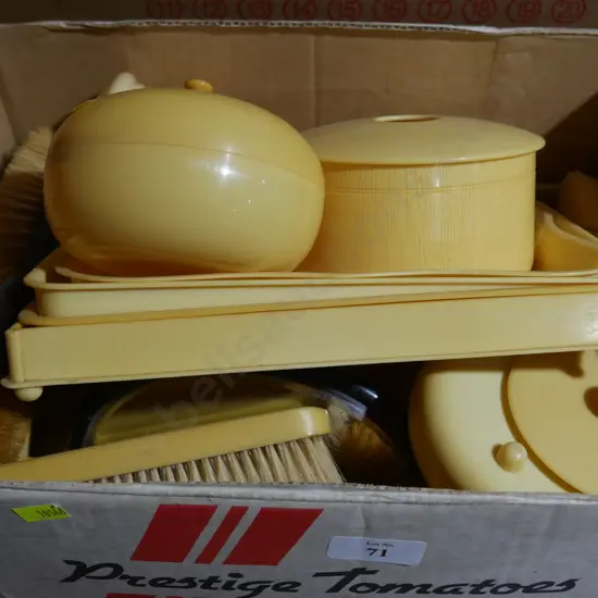 Brushes, plastic wear