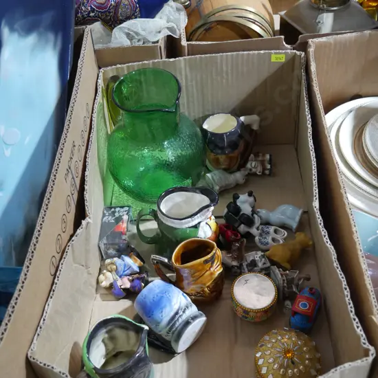 Character jugs, ornaments etc