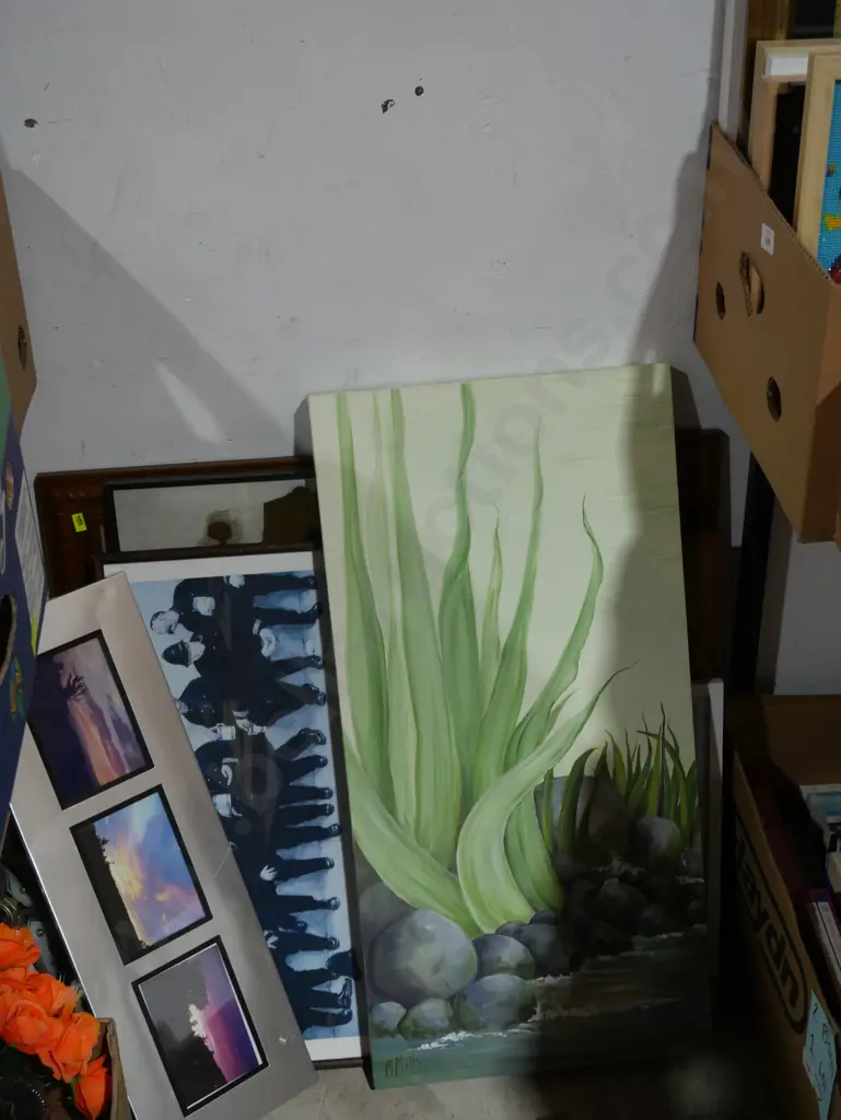 Assorted art Image 1++