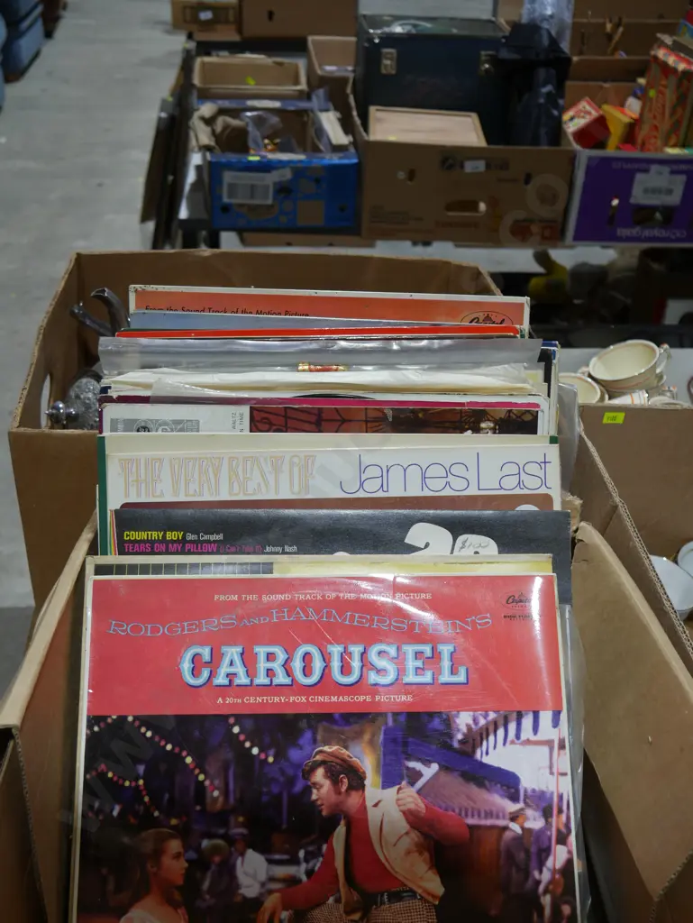 Box of records Image 1++