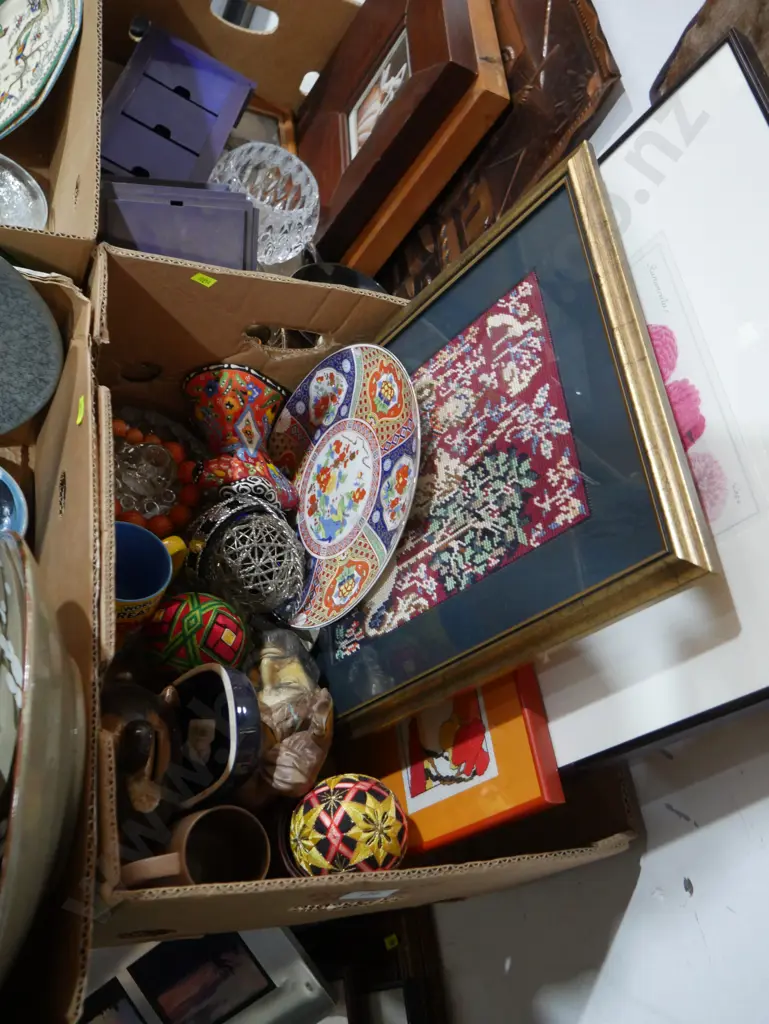 Artworks, ornaments etc Image 1++