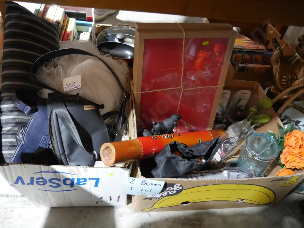 2 boxes didgeridoo, bags, aroma diffusers etc Image 1++