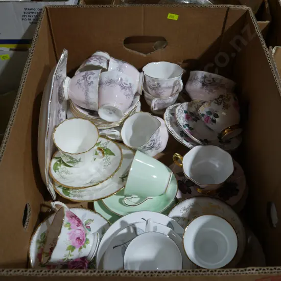 Assorted vintage china