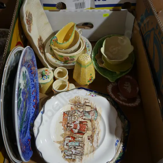 Assorted vintage china