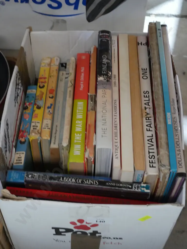 Box of books Image 1++