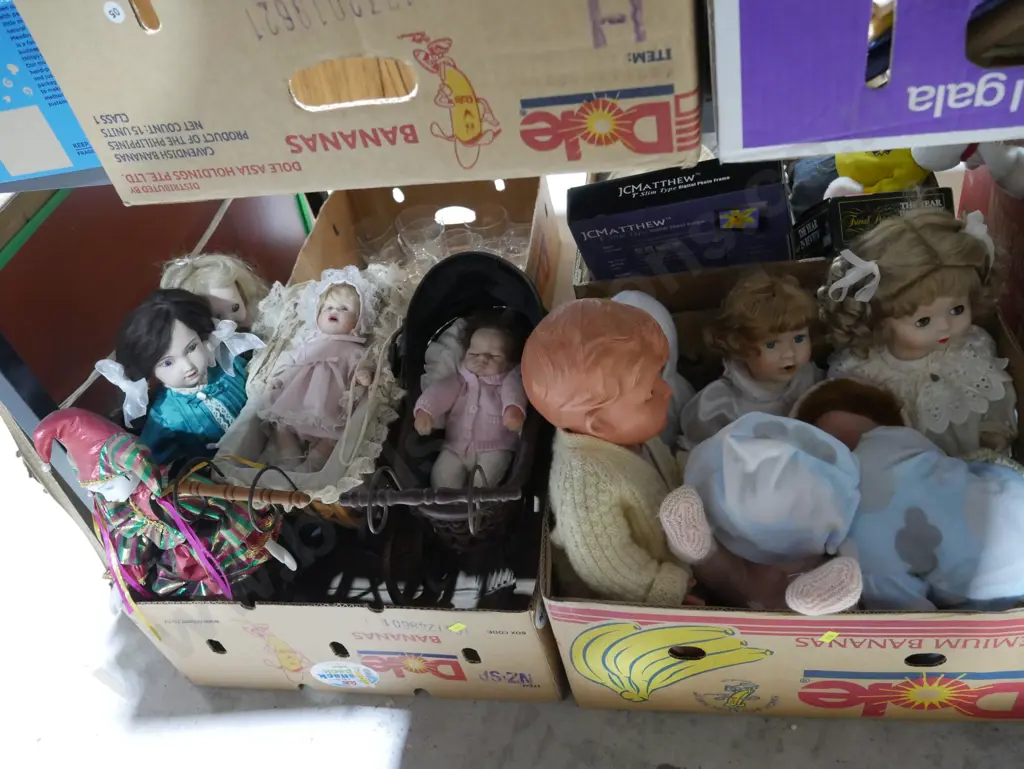 Assorted dolls Image 1++